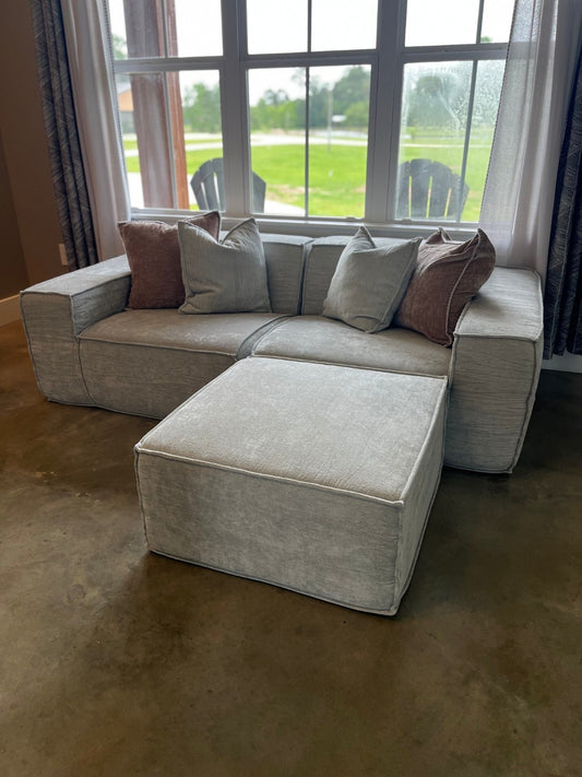 *New - Rove Lab M1 Sofa with Chaise