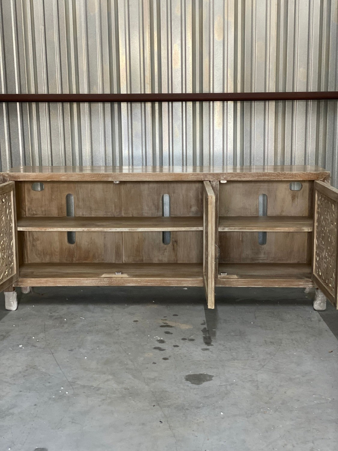 *New Hooker Callista Sideboard/Console Table