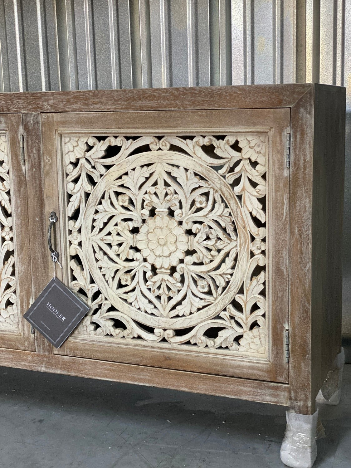 *New Hooker Callista Sideboard/Console Table